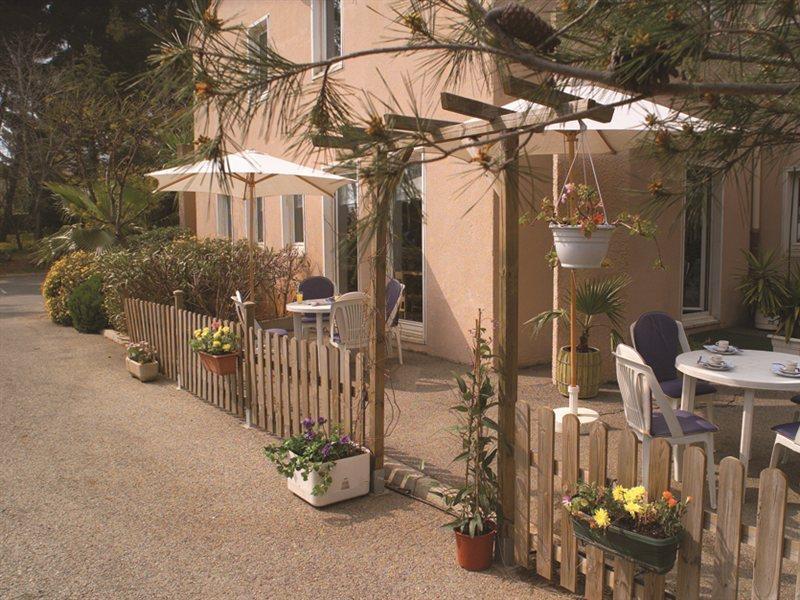 Stars Antibes Hotel Biot Buitenkant foto